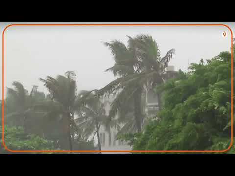 Typhoon Doksuri smacks southern Taiwan