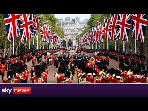 Watch in full: Queen leaves Westminster