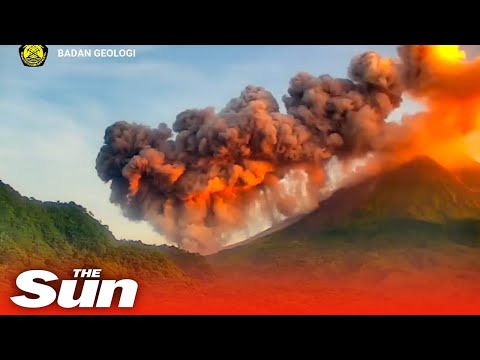 Moment Indonesia's Mount Merapi volcano erupts, spewing lava