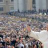 ローマ法王フランシスコ 2019年11月来日へ｜ヨハネ・パウロ2世以来38年ぶり
