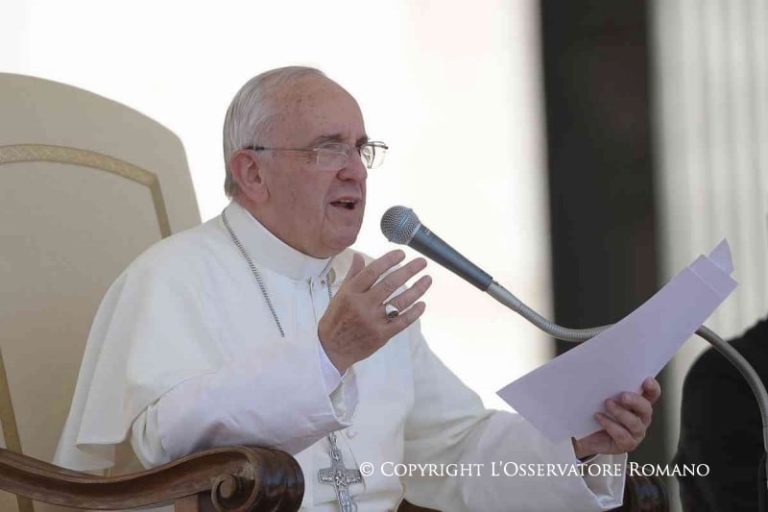 ローマ法王フランシスコ 2019年11月来日へ｜ヨハネ・パウロ2世以来38年ぶり