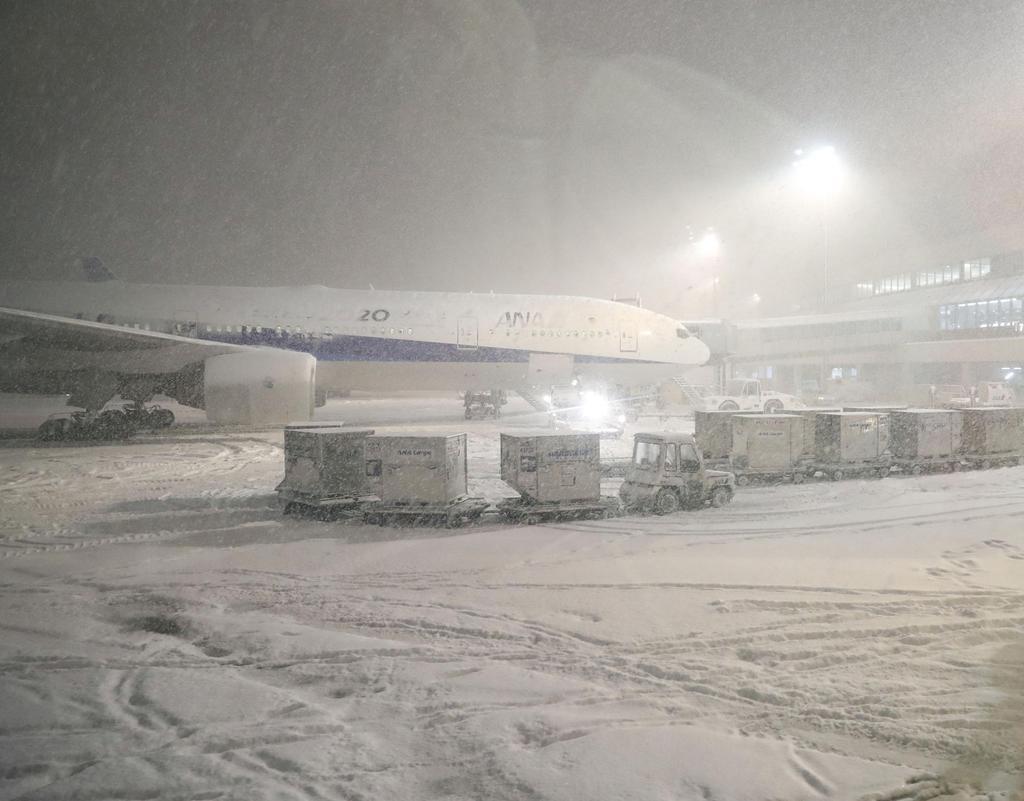 新千歳空港大雪