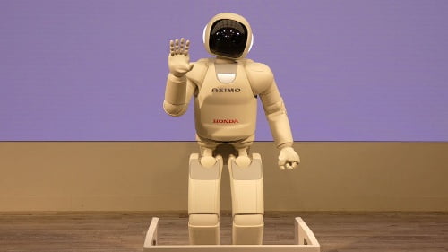 HONDA『ASIMO（アシモ）』引退 南青山の本社ショールームで最後の実演 一時代が終わる