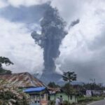 インドネシア・スマトラ島のマラピ山が大規模噴火