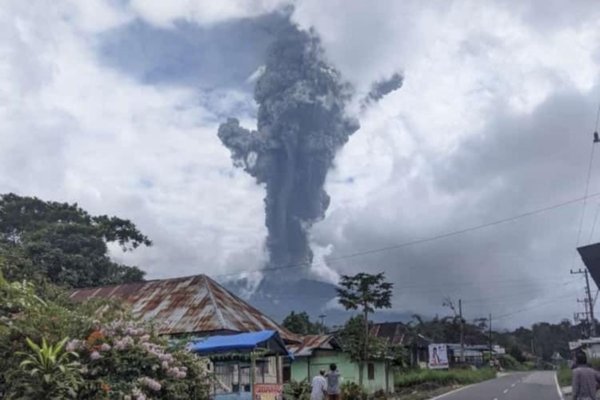 インドネシア・スマトラ島のマラピ山が大規模噴火