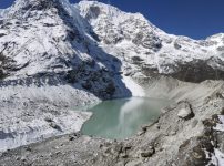「内陸の津波」氷河湖決壊で1500万人に被災リスク 新研究