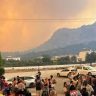 ギリシャのロードス島で山火事が猛威 観光客ら2000人避難